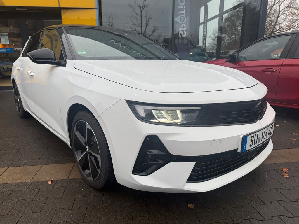 Opel Astra 2025