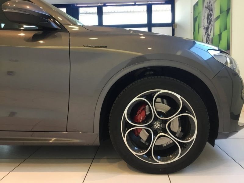 Alfa Romeo Stelvio 2021