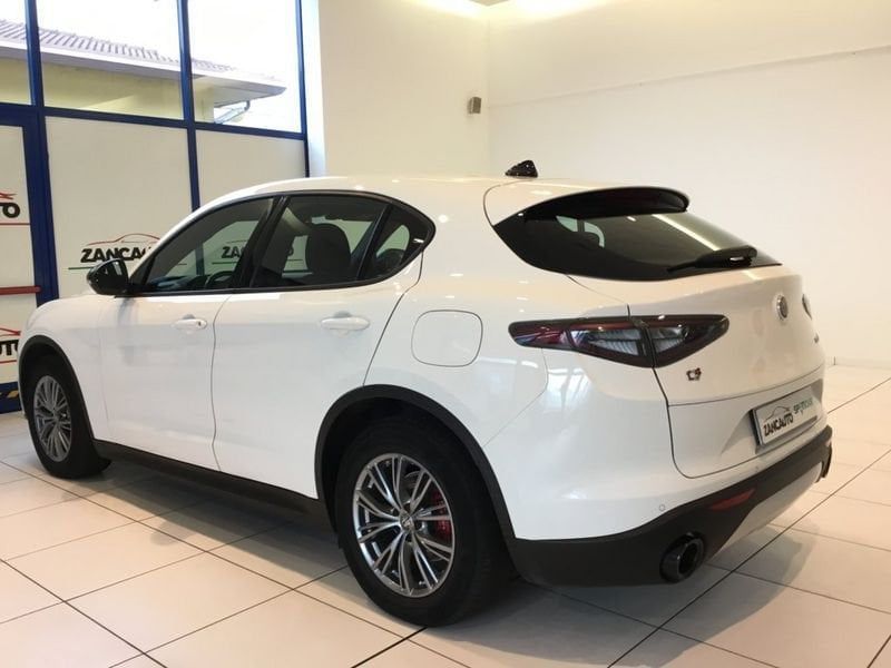 Alfa Romeo Stelvio 2023
