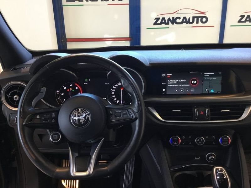 Alfa Romeo Stelvio 2021