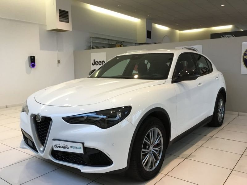 Alfa Romeo Stelvio 2023