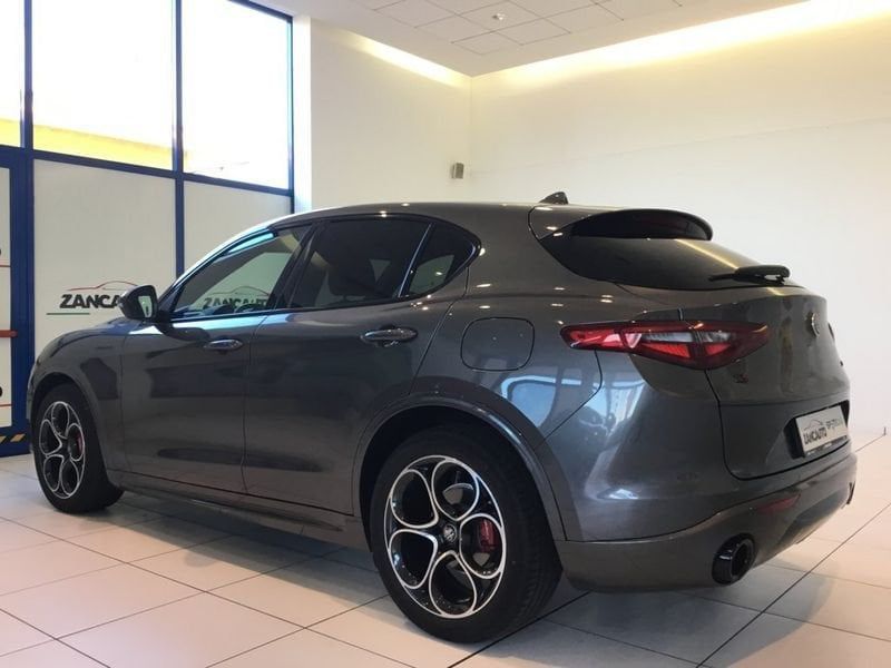 Alfa Romeo Stelvio 2021