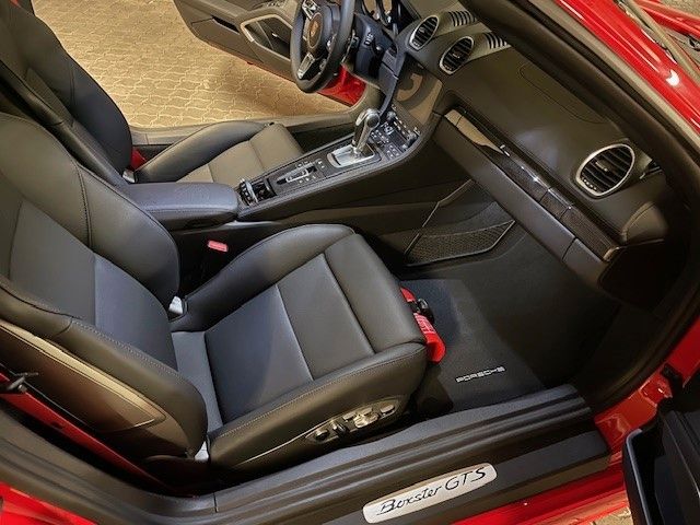 Porsche Boxster 2025