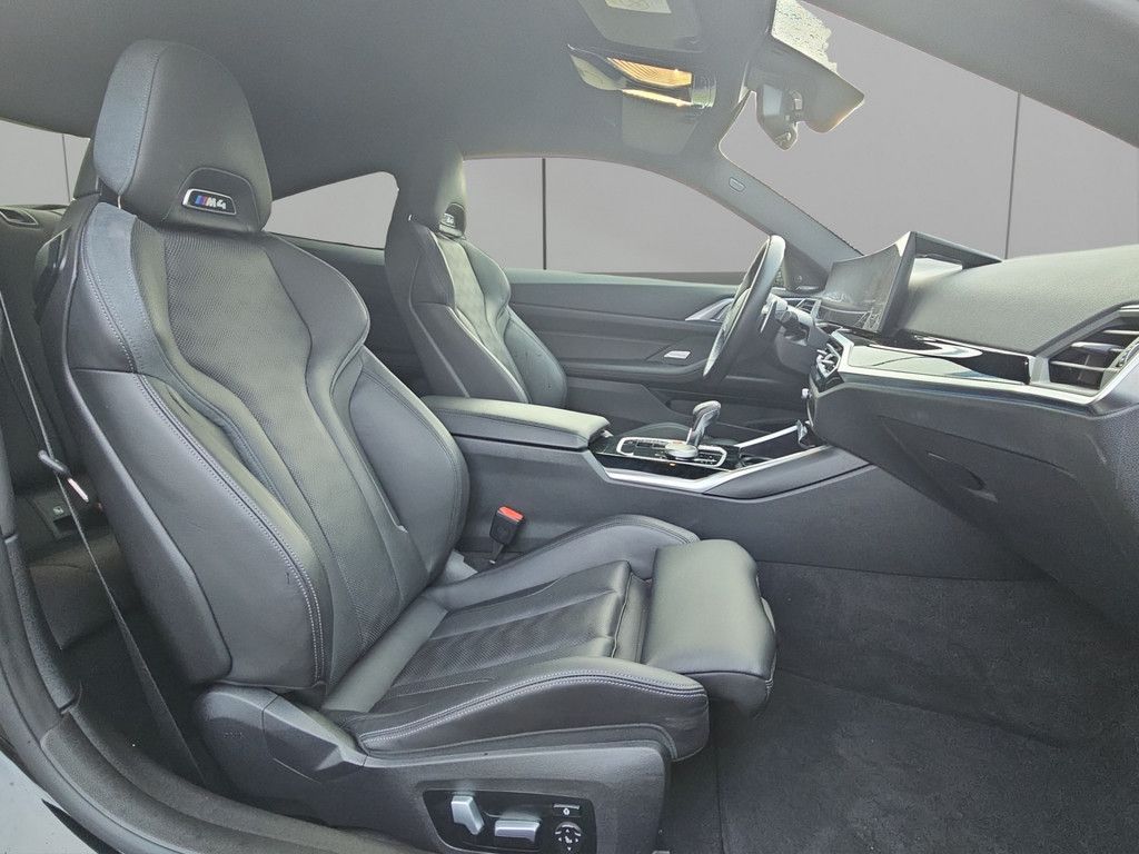 BMW M4 2023