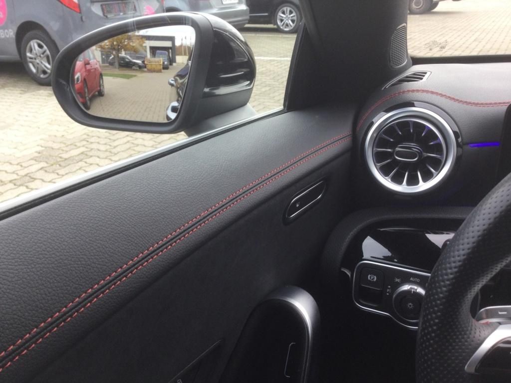 Mercedes-Benz CLA 200 2024