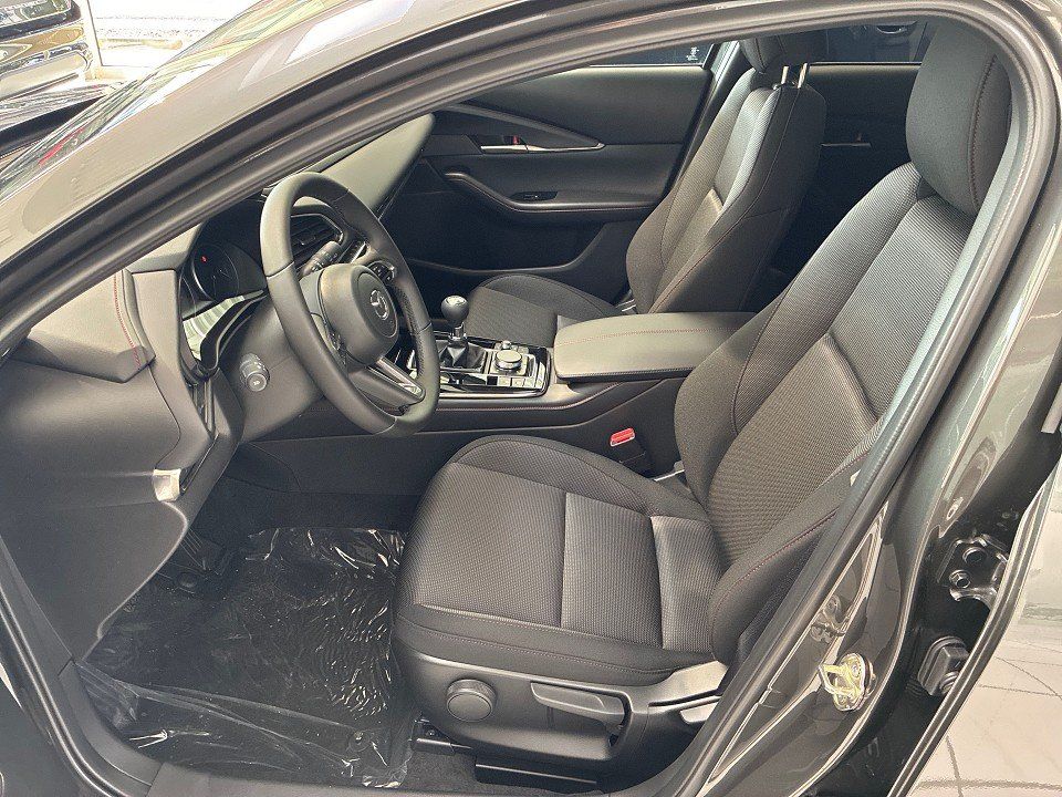 Mazda CX-30 2025