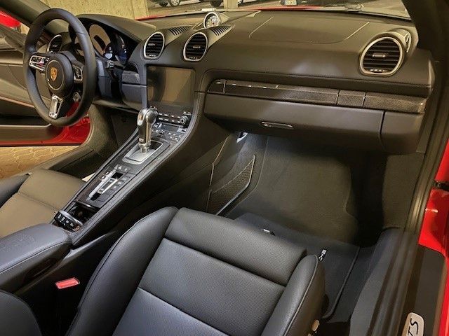 Porsche Boxster 2025