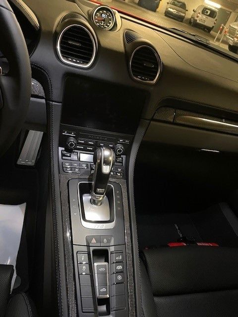 Porsche Boxster 2025