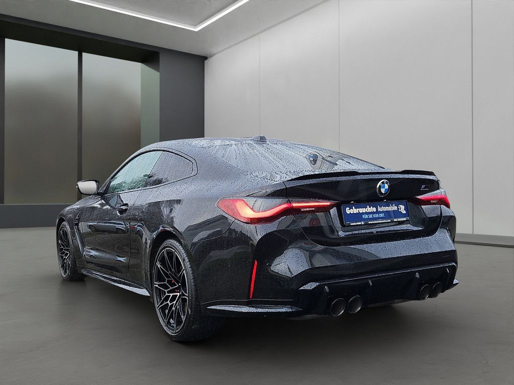 BMW M4 2023