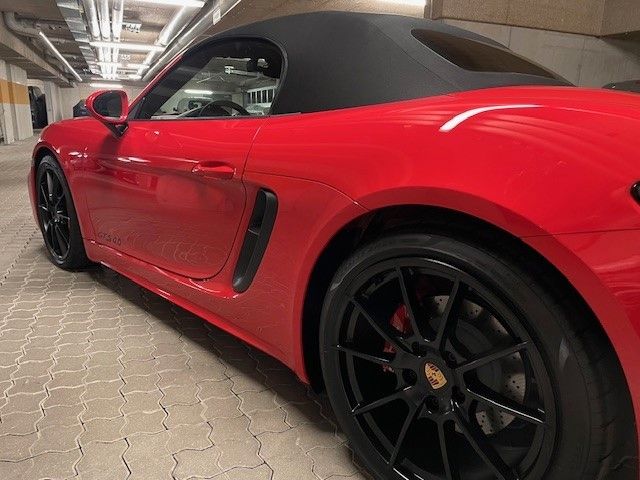 Porsche Boxster 2025