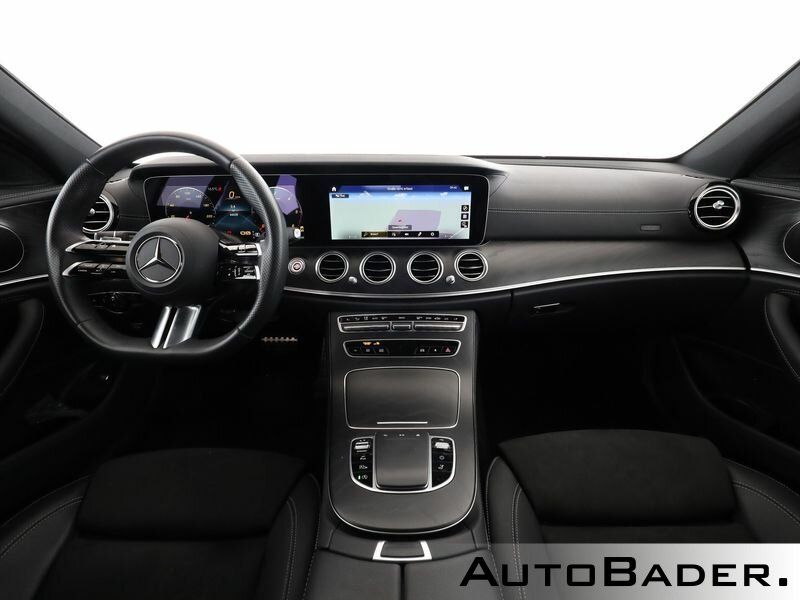 Mercedes-Benz E 300 2023
