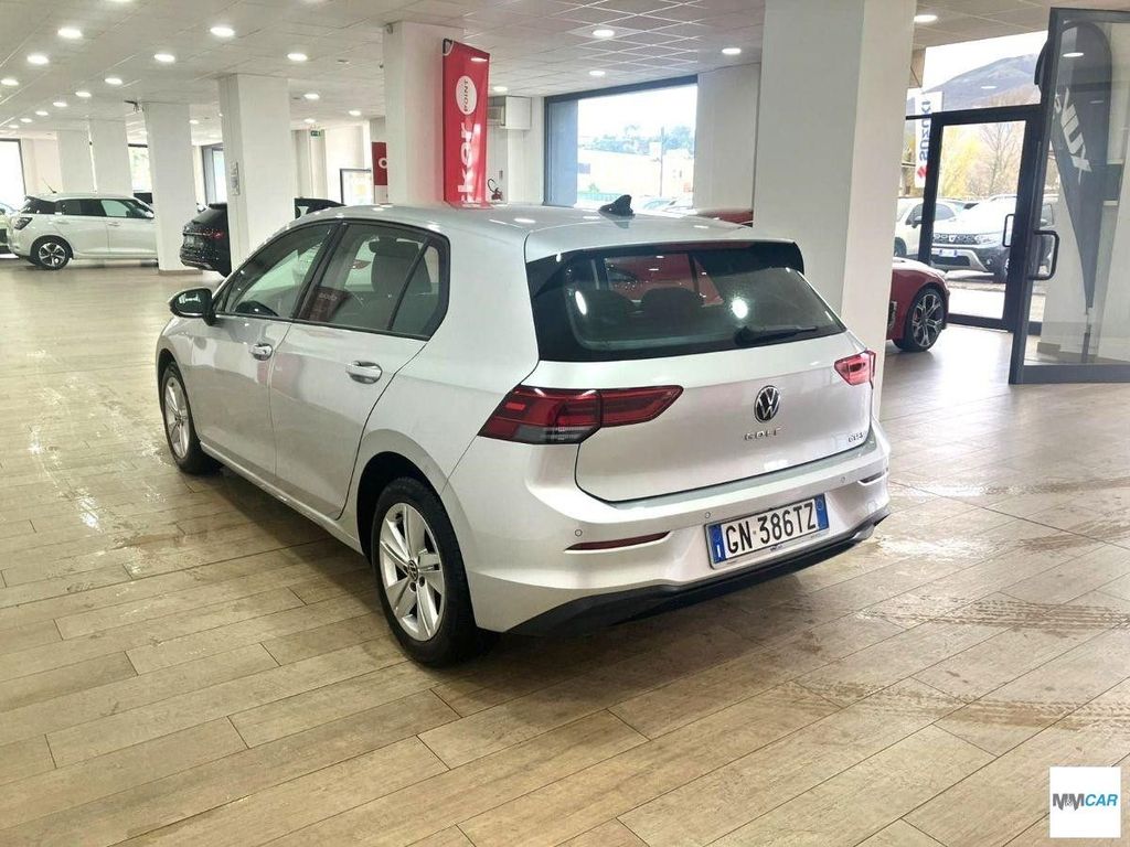 Volkswagen Golf 2023