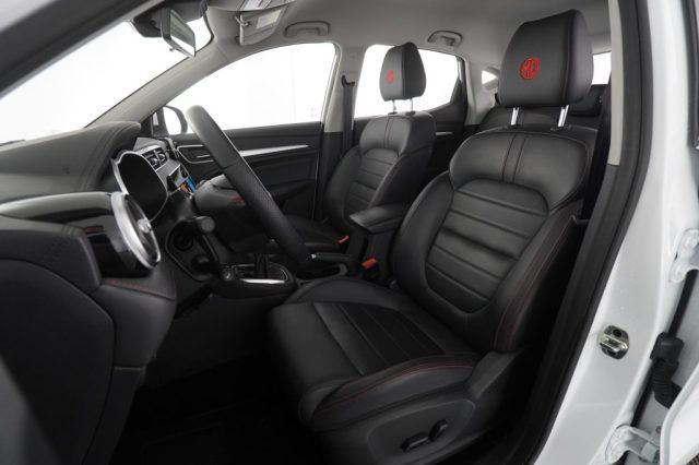 MG ZS 2025