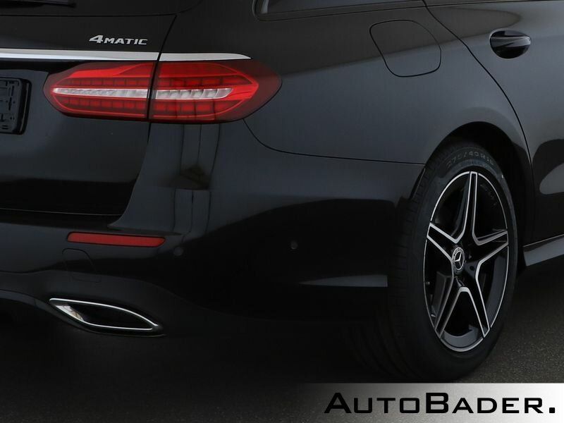 Mercedes-Benz E 300 2023