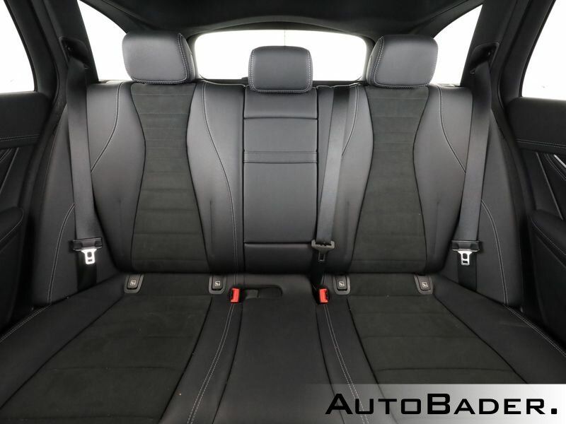 Mercedes-Benz E 300 2023