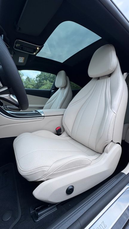 Mercedes-Benz CLE 300