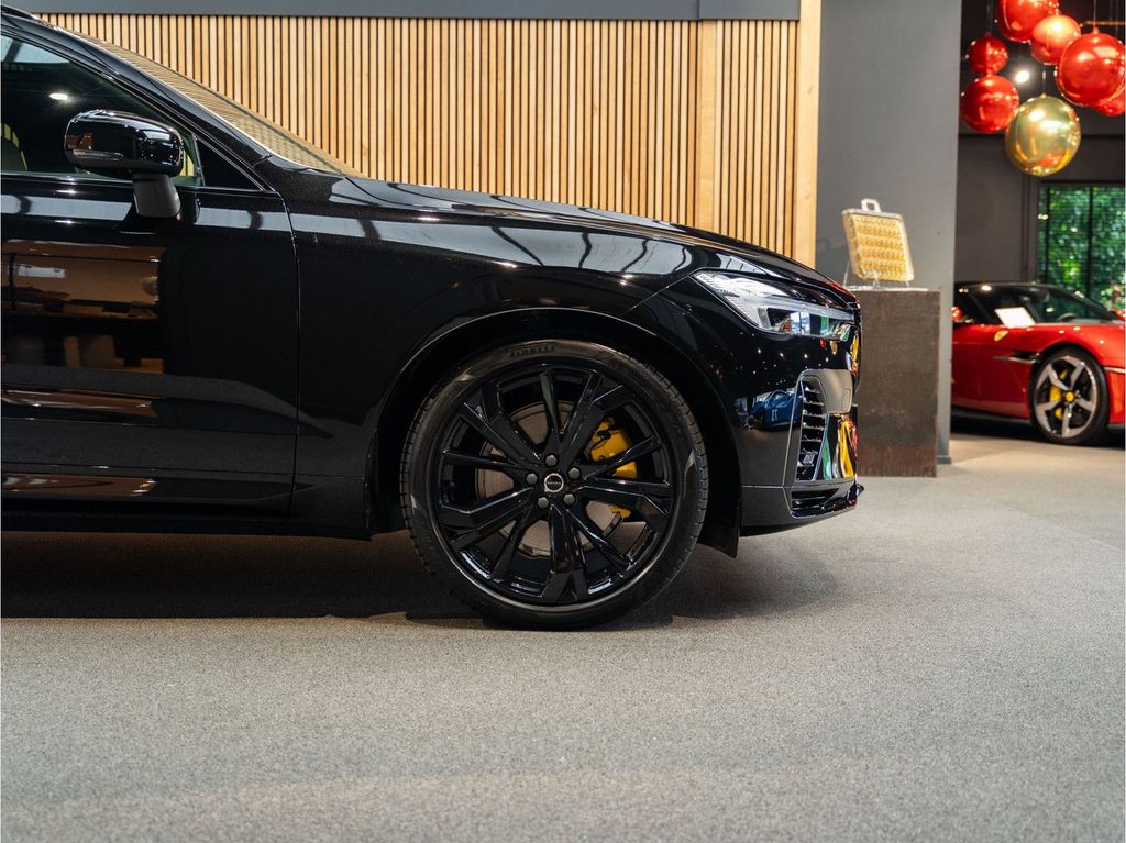 Volvo XC60 2025