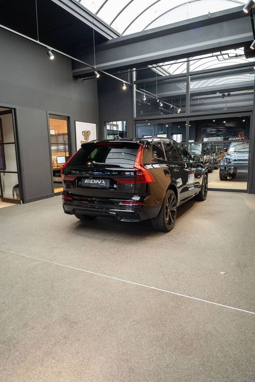 Volvo XC60 2025