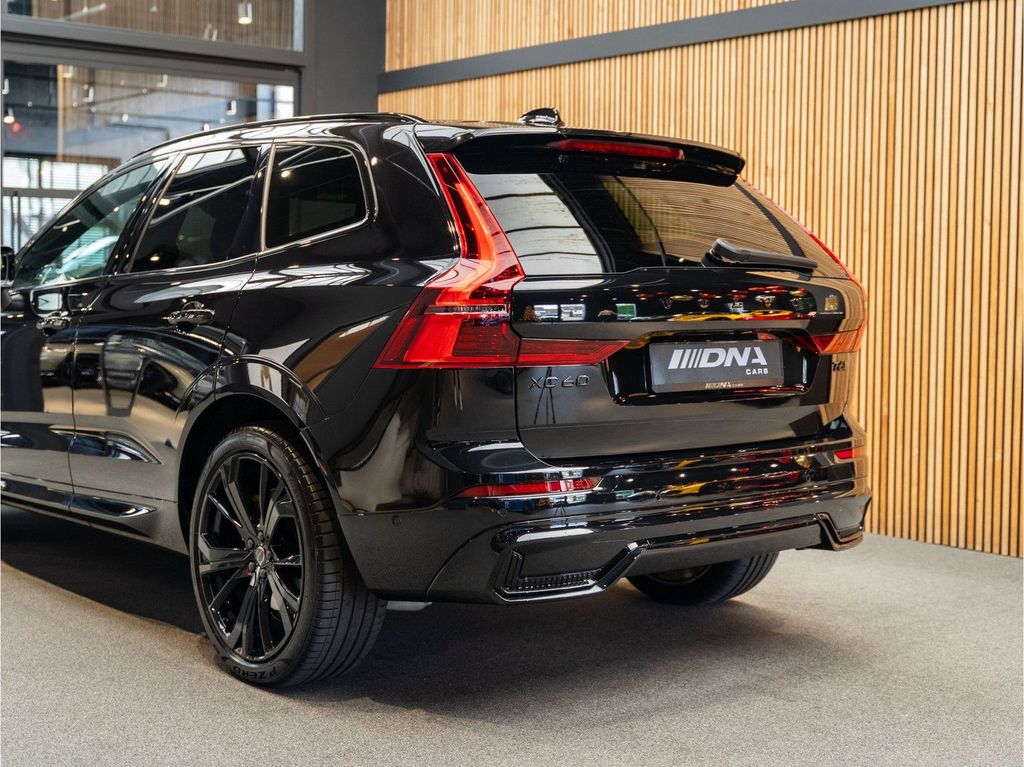 Volvo XC60 2025