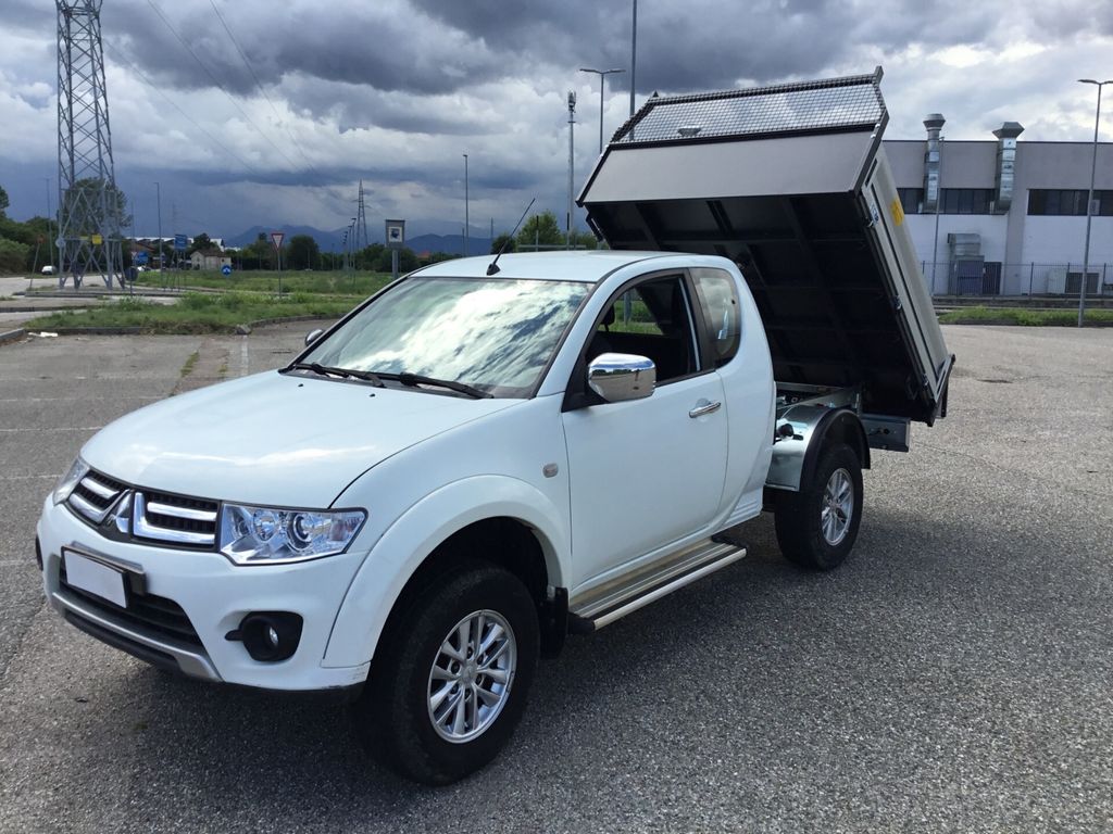 Mitsubishi L200 2014