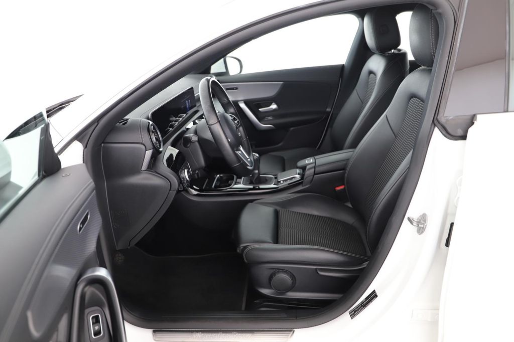 Mercedes-Benz CLA 180 2020