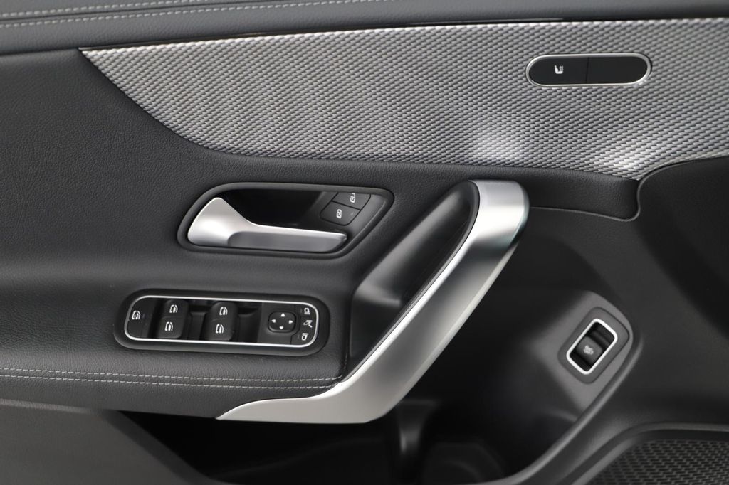 Mercedes-Benz CLA 180 2020