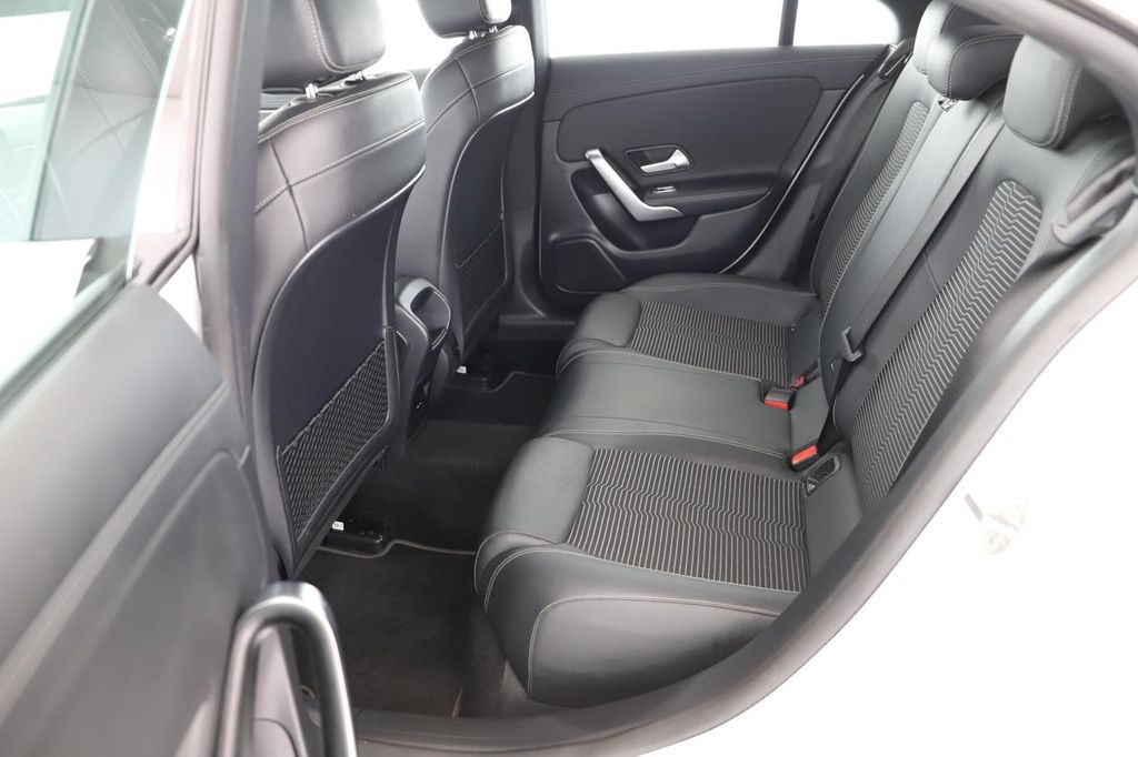 Mercedes-Benz CLA 180 2020