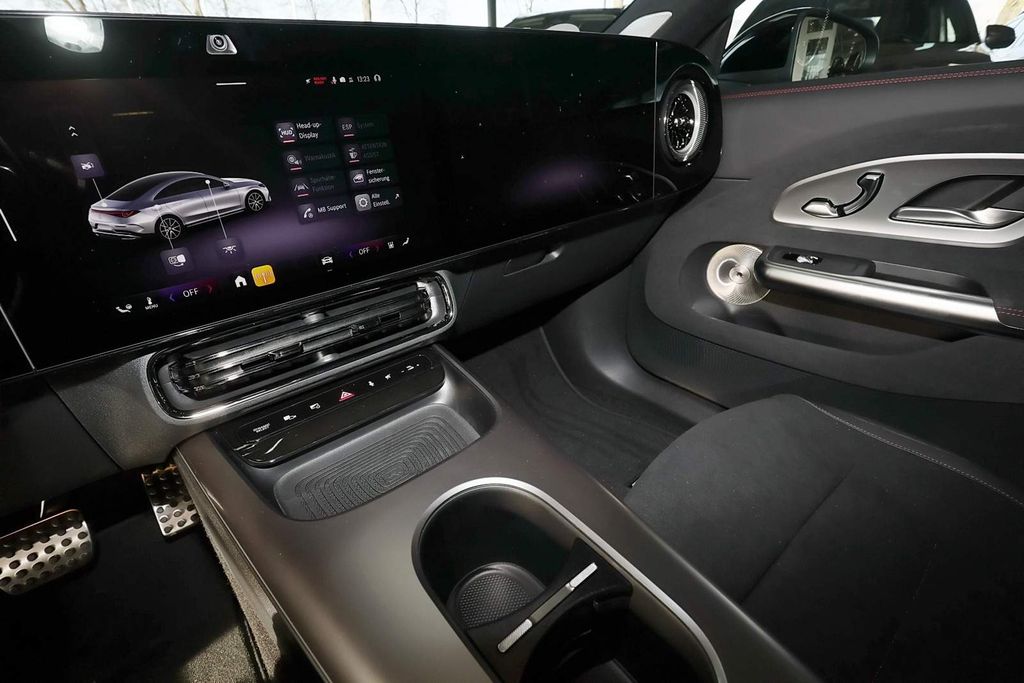 Mercedes-Benz CLA 350 2025