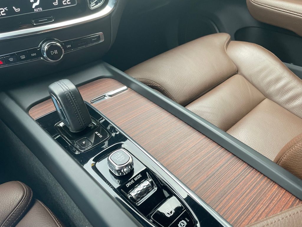 Volvo V60 Cross Country 2021