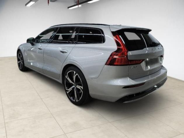Volvo V60 2023