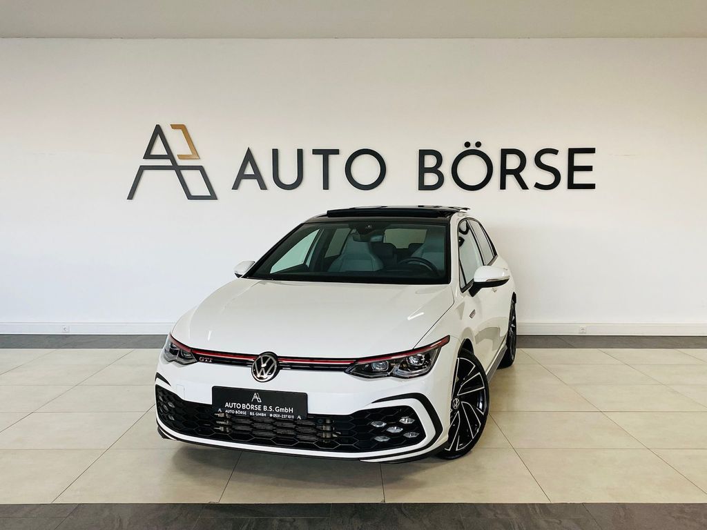 Volkswagen Golf 2021
