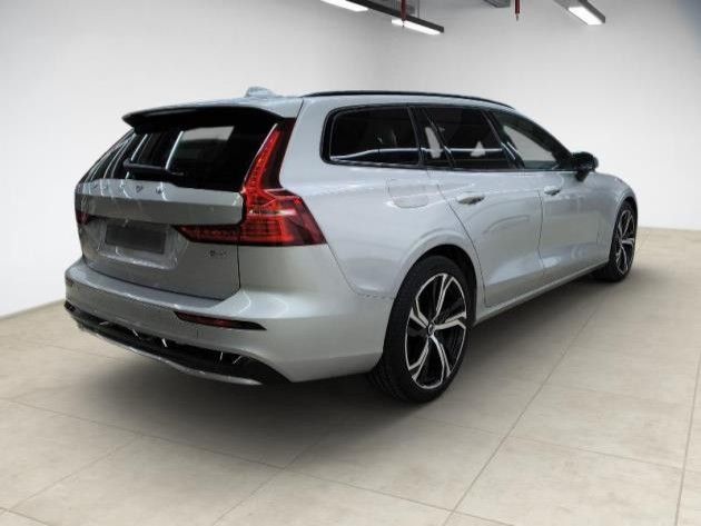 Volvo V60 2023