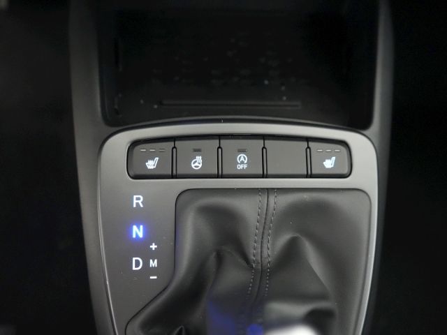 Hyundai i10 2025