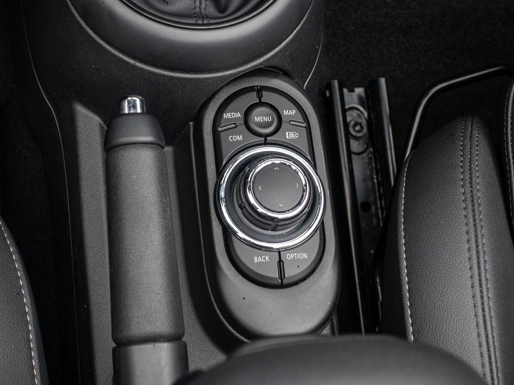 MINI Cooper Cabrio 2022