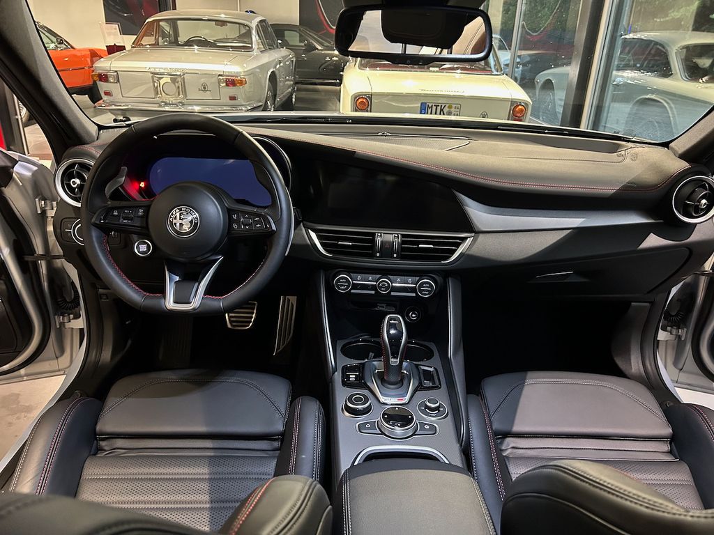 Alfa Romeo Giulia 2023