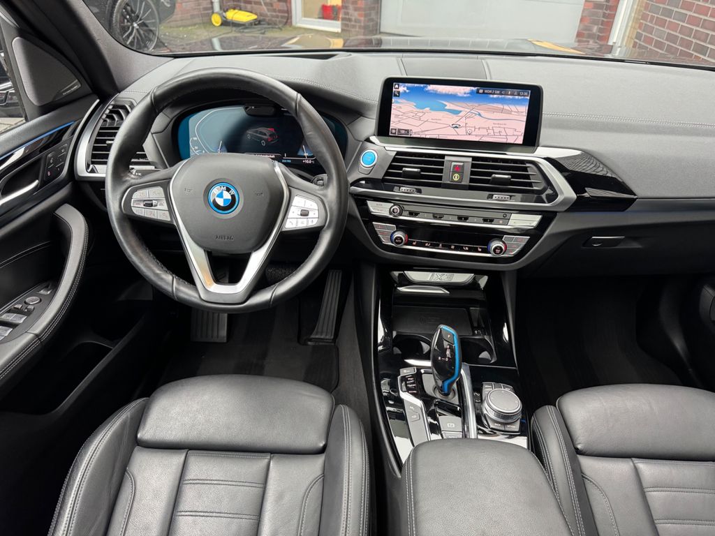 BMW iX3 2021