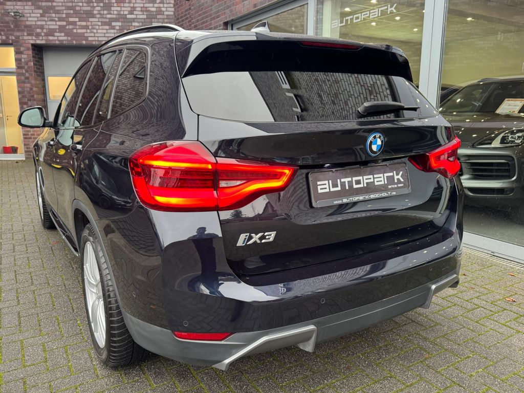 BMW iX3 2021