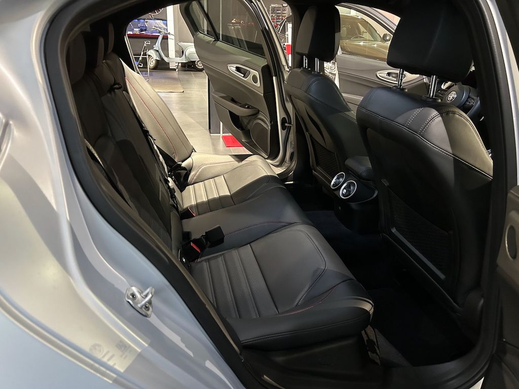 Alfa Romeo Giulia 2023