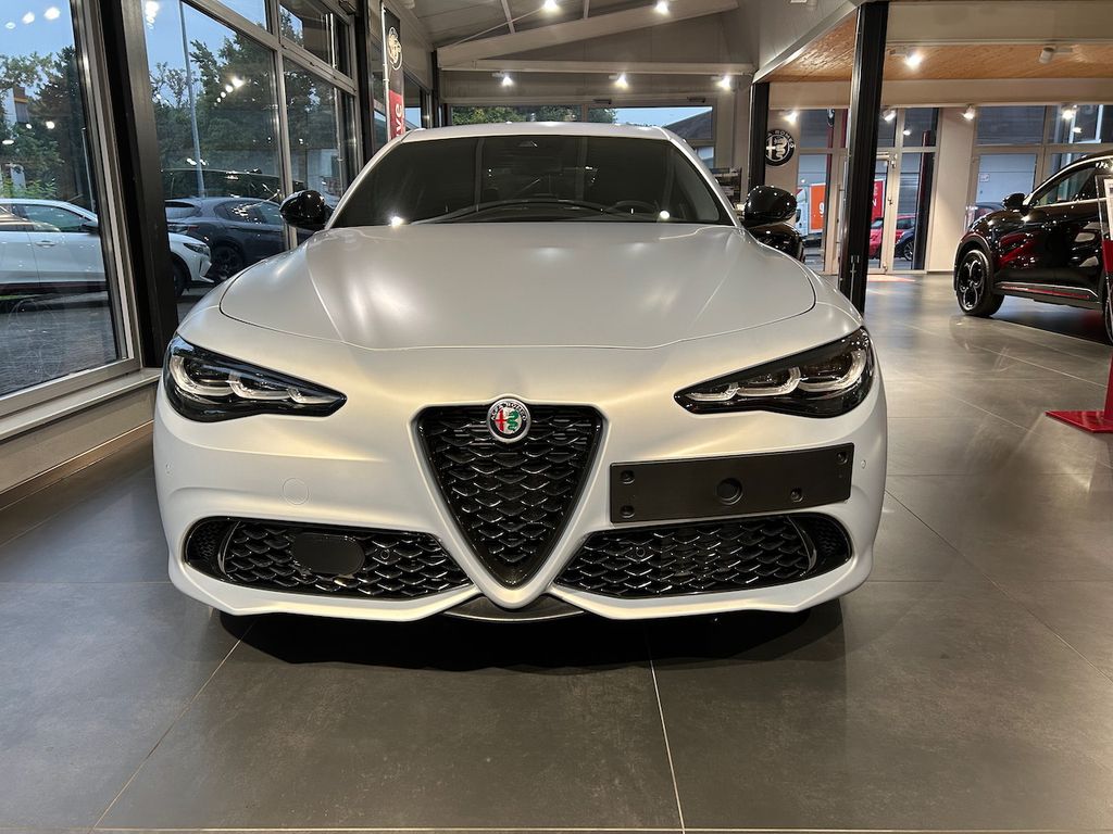 Alfa Romeo Giulia 2023