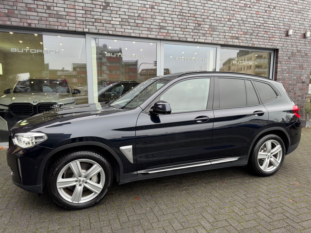 BMW iX3 2021