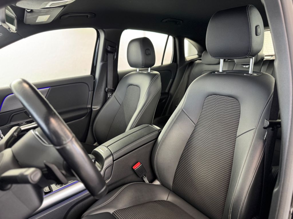 Mercedes-Benz EQA 2021