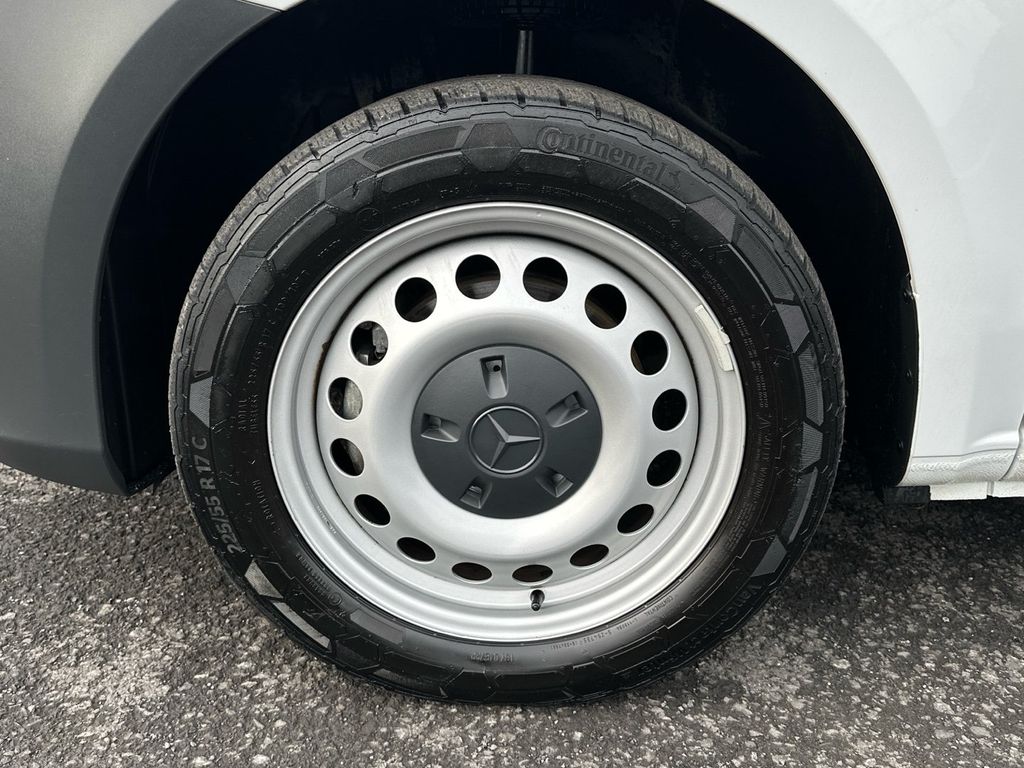 Mercedes-Benz eVito 2021