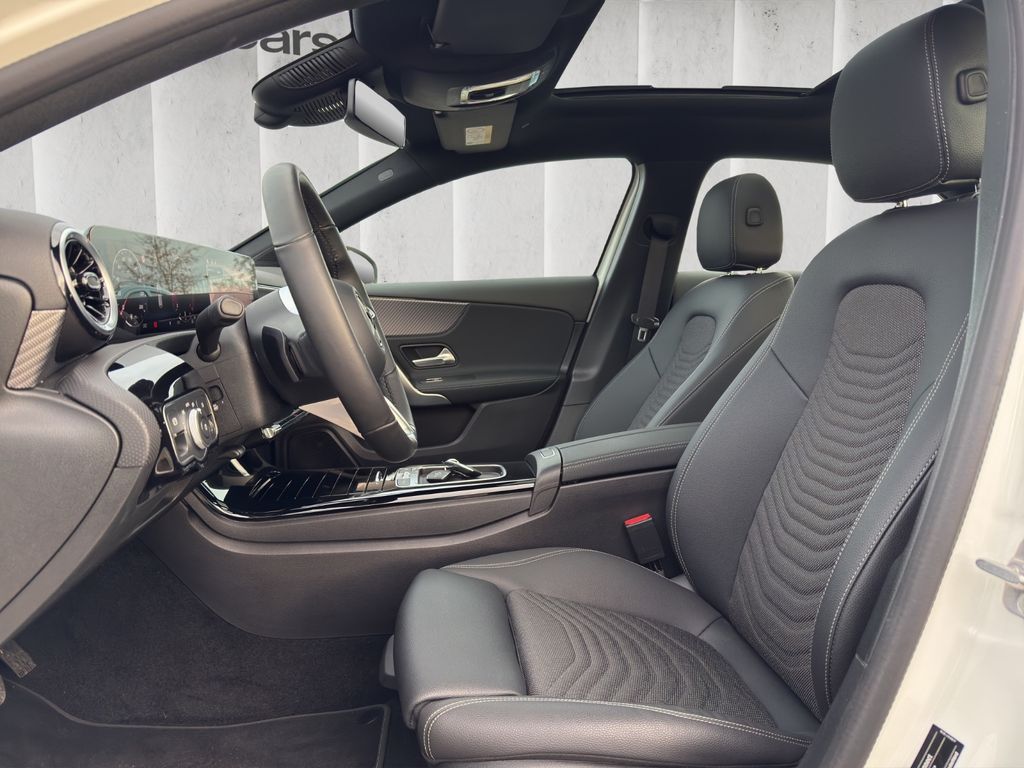 Mercedes-Benz A 180 2024