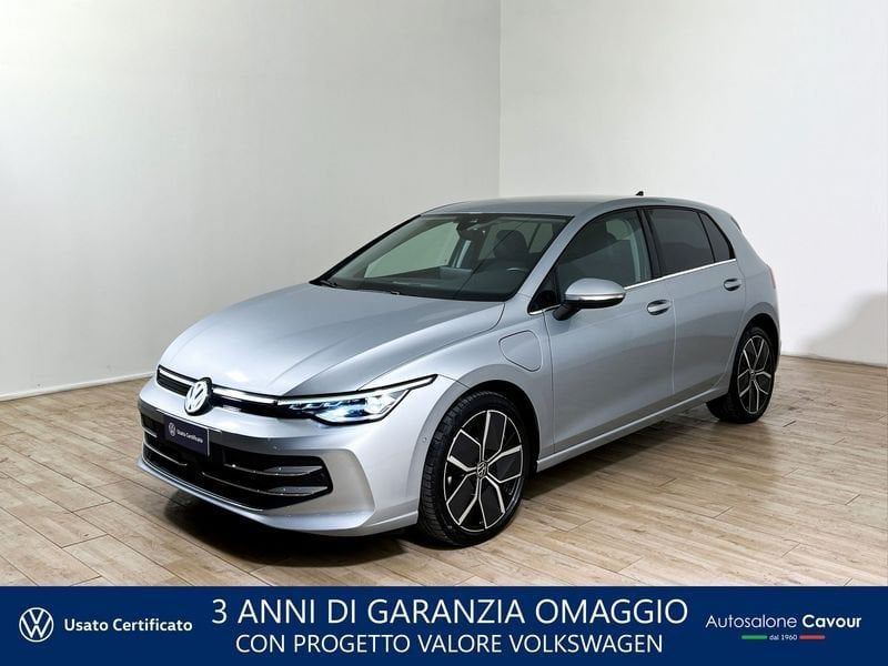 Volkswagen Golf 2025