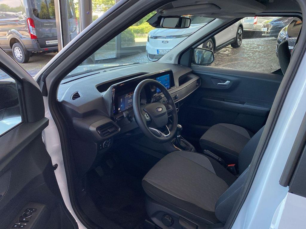 Ford Tourneo Courier 2025