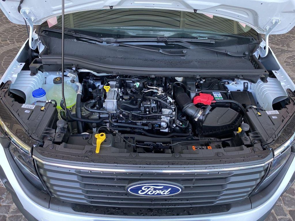 Ford Tourneo Courier 2025