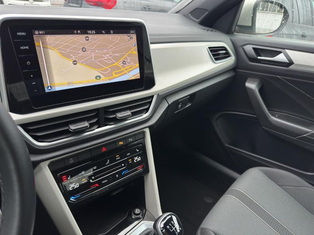 Volkswagen T-Roc 2023