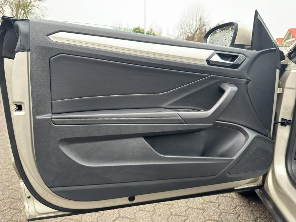 Volkswagen T-Roc 2023