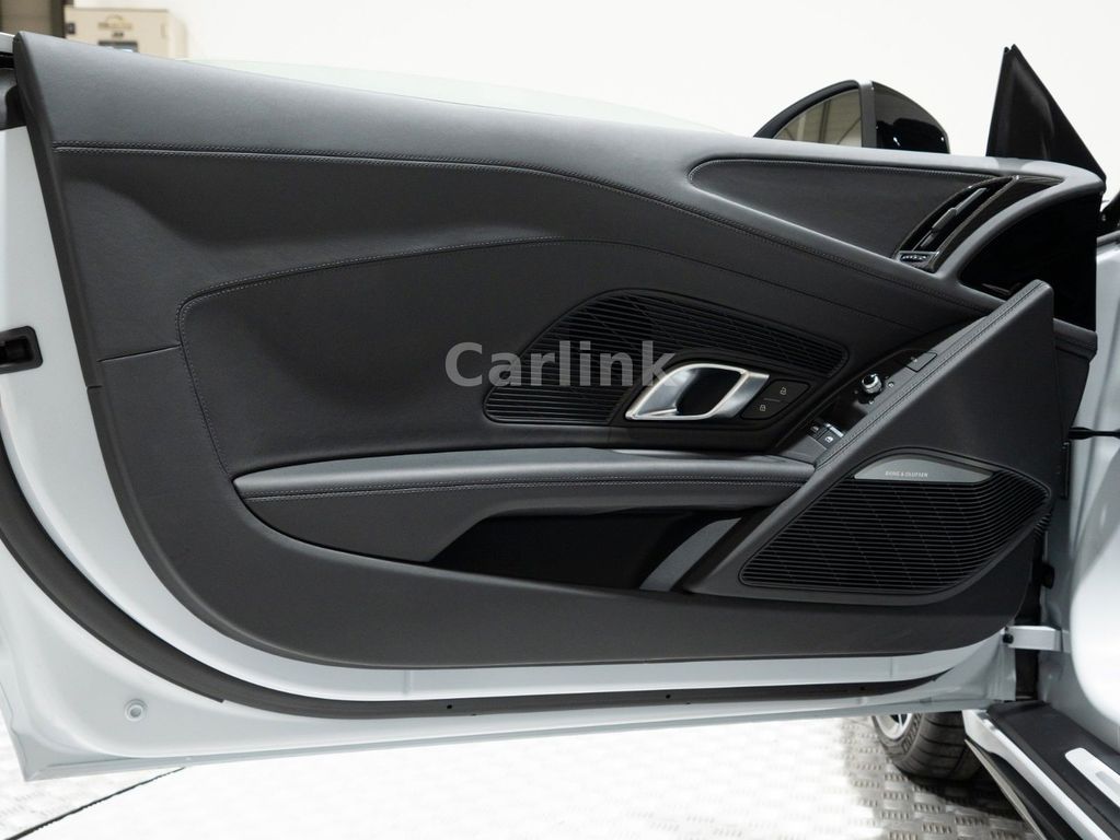 Audi R8 2024