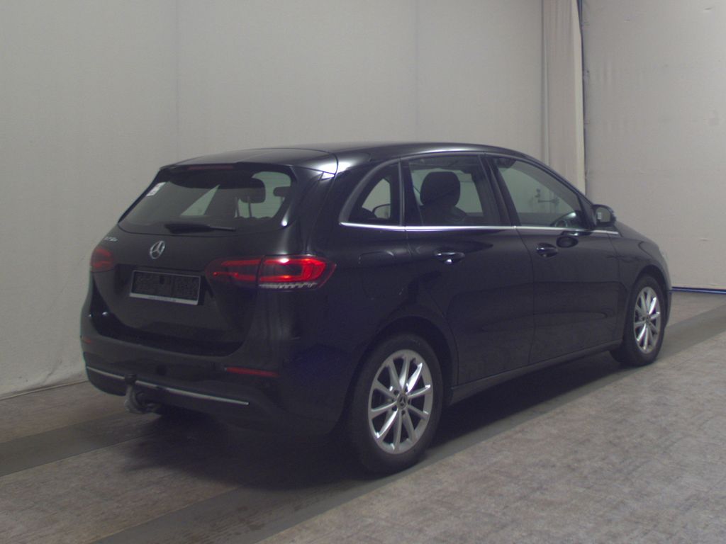 Mercedes-Benz B 250 2022